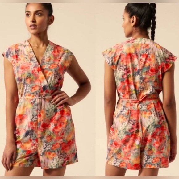 Athleta Med Marlow Romper Renewed Bloom Pink Floral Travel Athleisure Shorts EUC - Picture 2 of 9